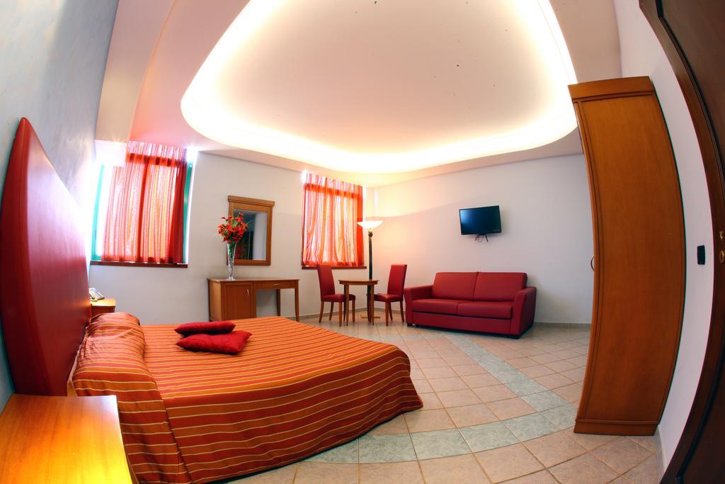 Hotel Stefano A Melito Меліто-ді-Наполі Екстер'єр фото